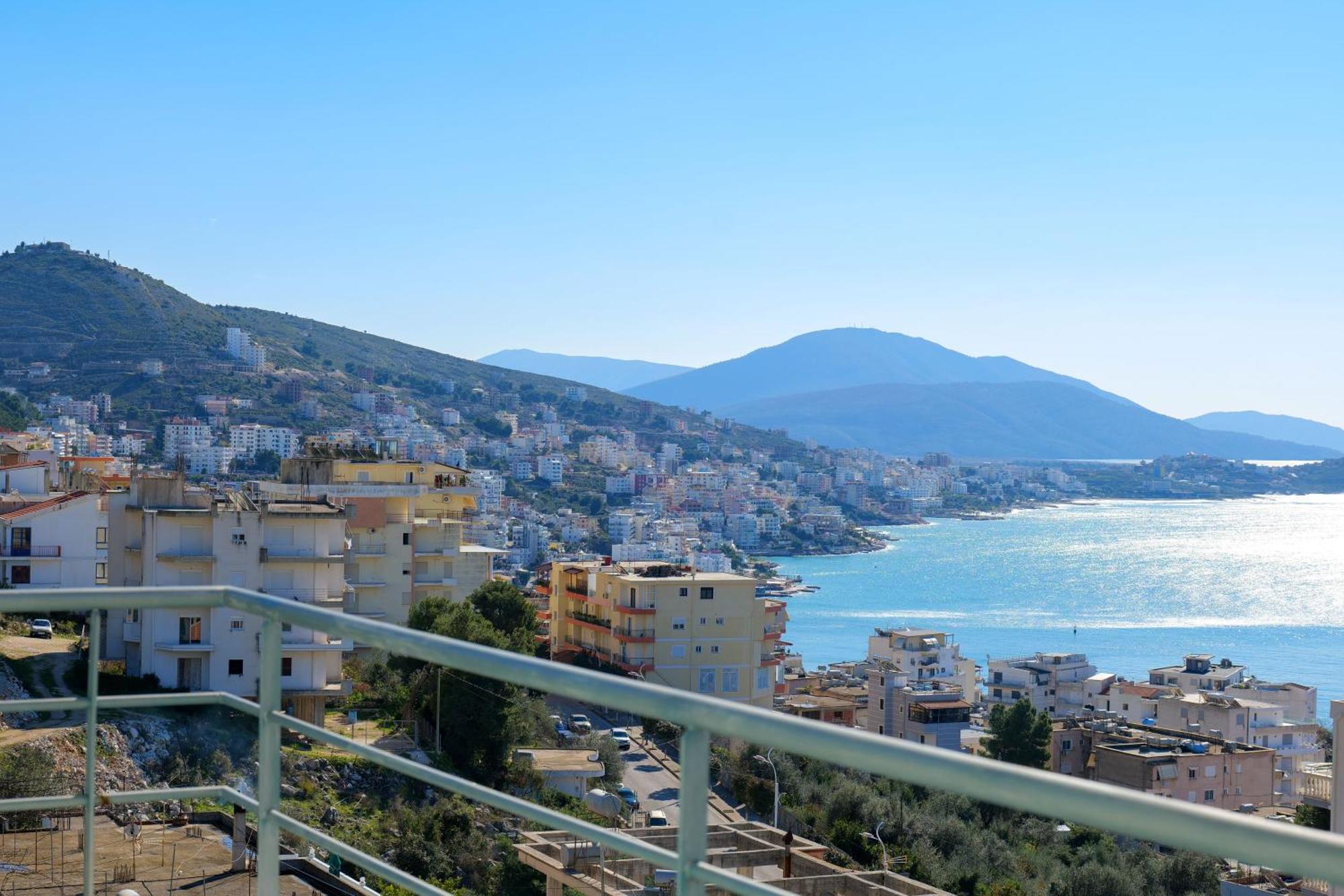 Hotel Leon Sarandë Buitenkant foto